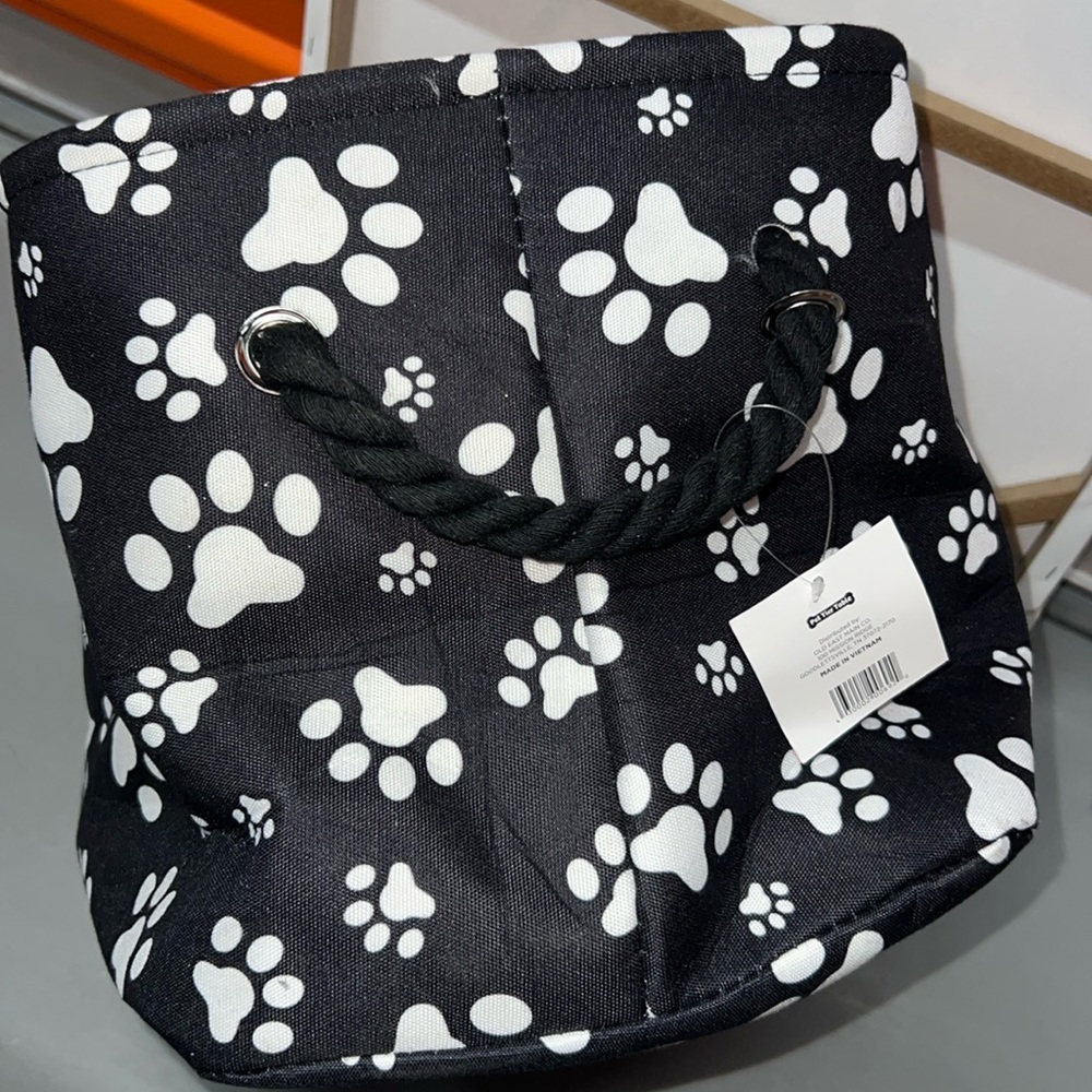 BNWT 15 1/2”x11”x10” Deep Collapsible Cloth Storage Basket with Rope Handles - Picture 2 of 4